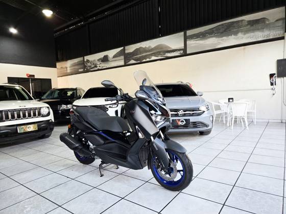 YAMAHA XMAX 300 CONNECTED ABS 